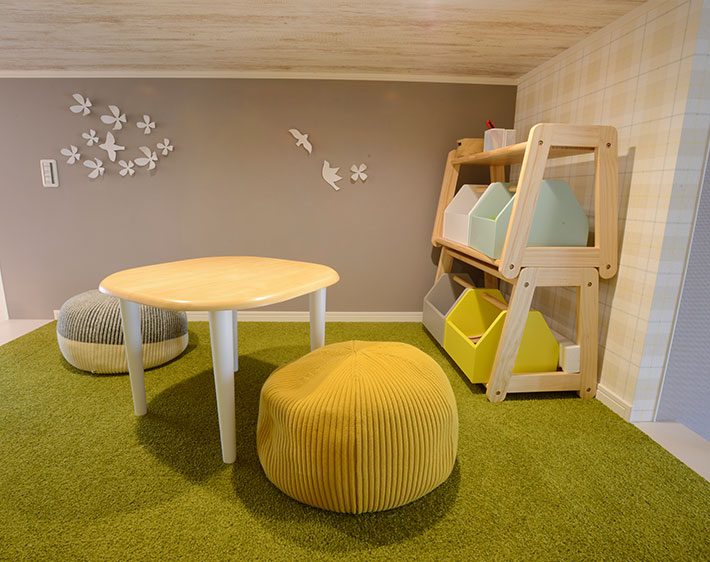 写真：子ども部屋のロフト上スペース　newVシリーズ　クレバリーホーム