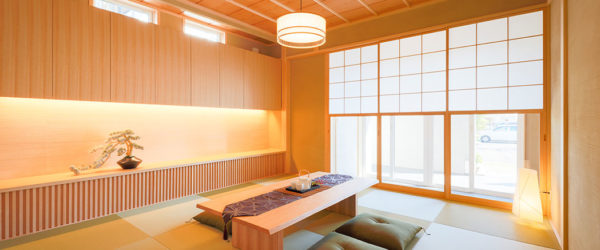 写真：市松模様に敷かれた縁なし畳が特徴的な和室　日本ハウスホールディングス
