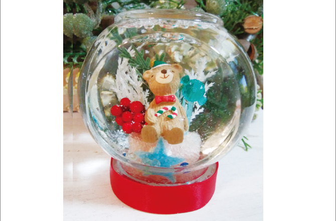 クリスマススノードームづくり