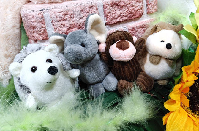 写真:動物グッズ