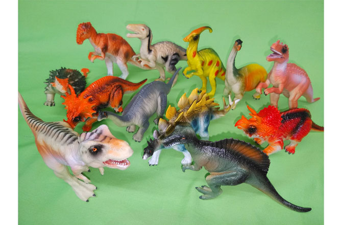 写真:恐竜フィギュア抽選会