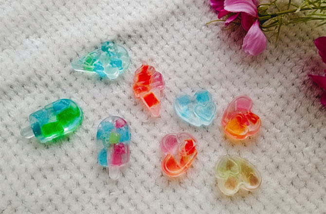 写真:宝石石けん