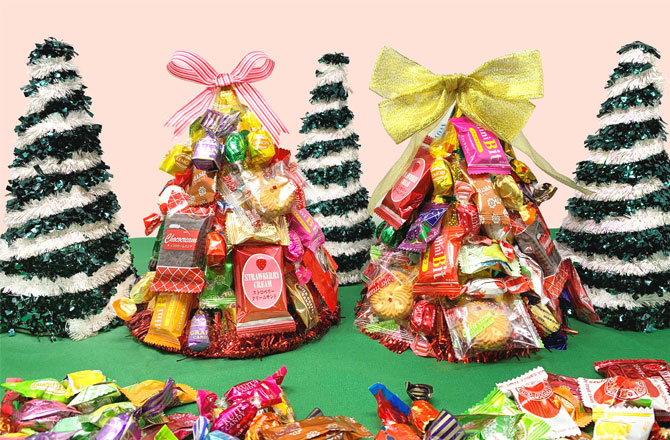 写真：お菓子のクリスマスツリー