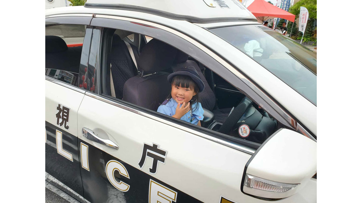 働く車がやってくる！（はしご車・パトカー・救急車）＆なりきり記念撮影
